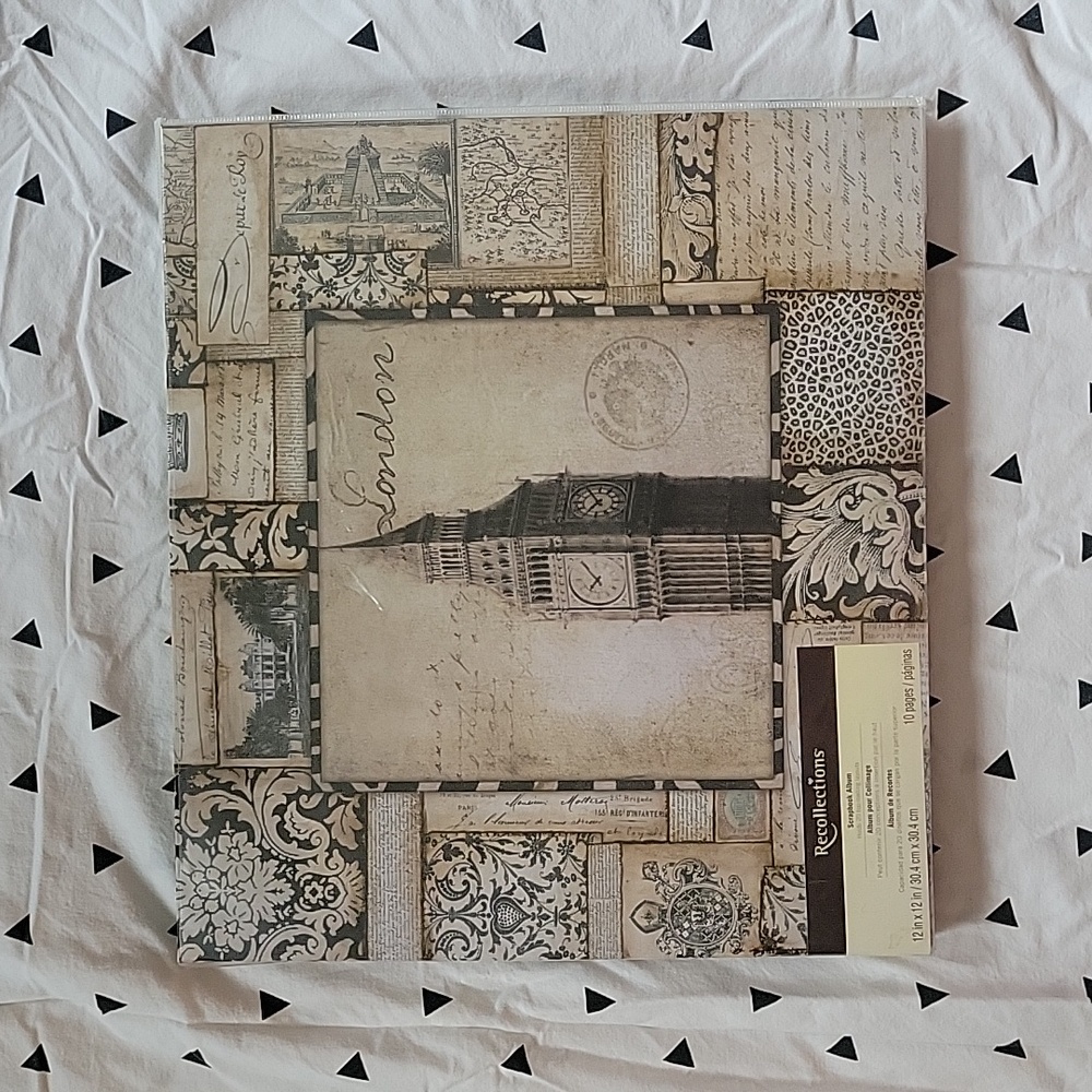 London Scrapbook Album - 12in x 12in